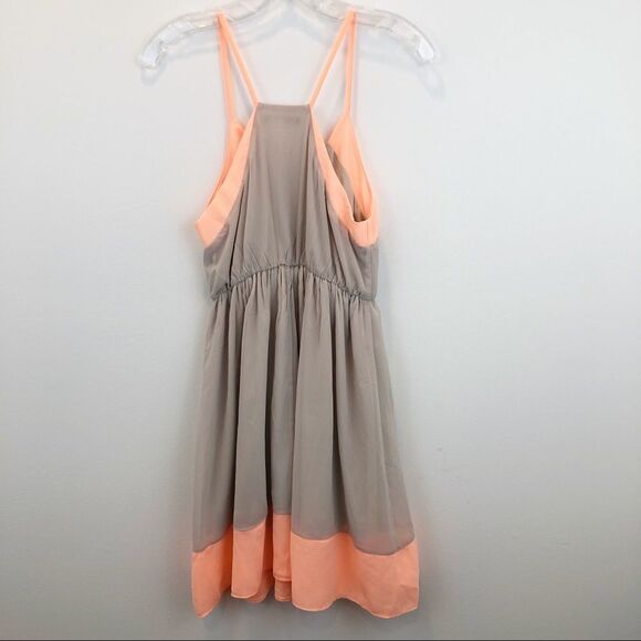 LULU'S RAISE THE STAKES PEACH AND BEIGE DRESS Size Small - Picture 6 of 6